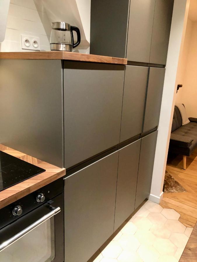 Rare Appartement D'Architecte En Haut De Montmartre Париж Екстериор снимка