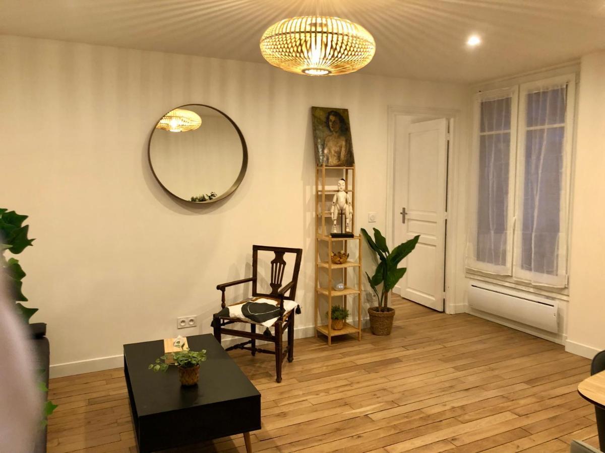 Rare Appartement D'Architecte En Haut De Montmartre Париж Екстериор снимка