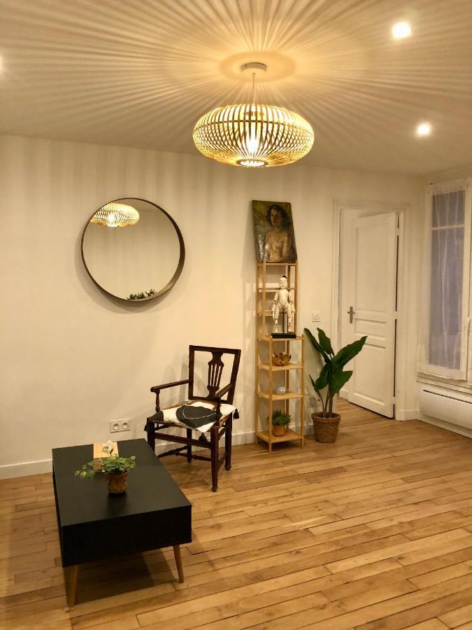 Rare Appartement D'Architecte En Haut De Montmartre Париж Екстериор снимка